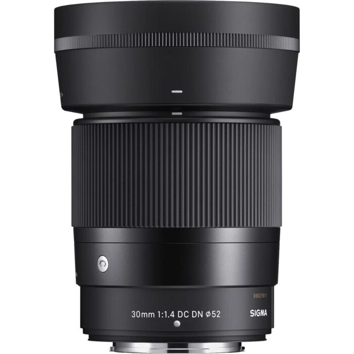 Sigma 30mm f/1.4 DC DN Contemporary Lens for FUJIFILM X Mount Mirrorless Cameras(APS-C Format) (Black)